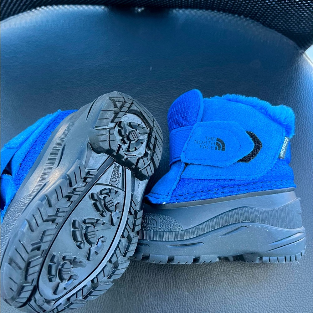 Toddler North Face Winter Boots -size 5
